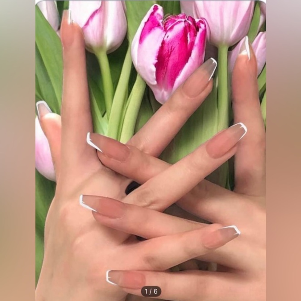 White Outlined French Press On Nails 💅🌟24 Piece Set